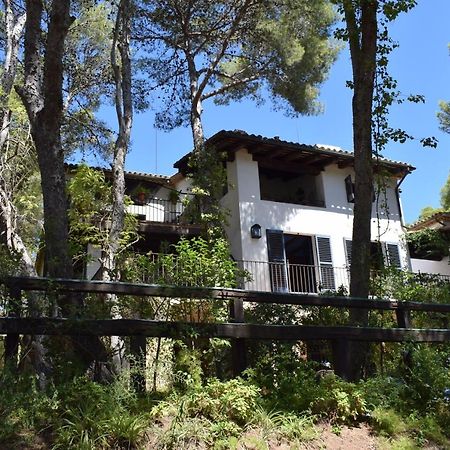 L'Ancora De Bara Hotel Roda de Bara Bagian luar foto