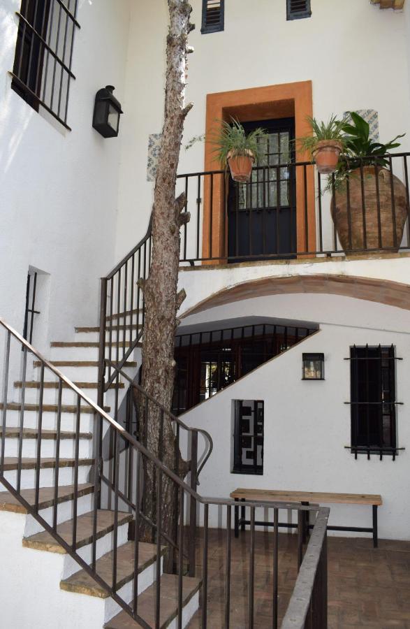 L'Ancora De Bara Hotel Roda de Bara Bagian luar foto