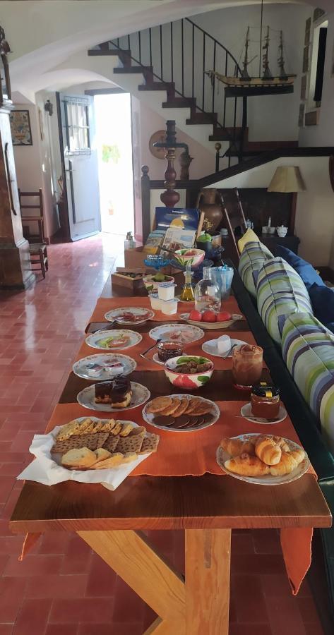 L'Ancora De Bara Hotel Roda de Bara Bagian luar foto