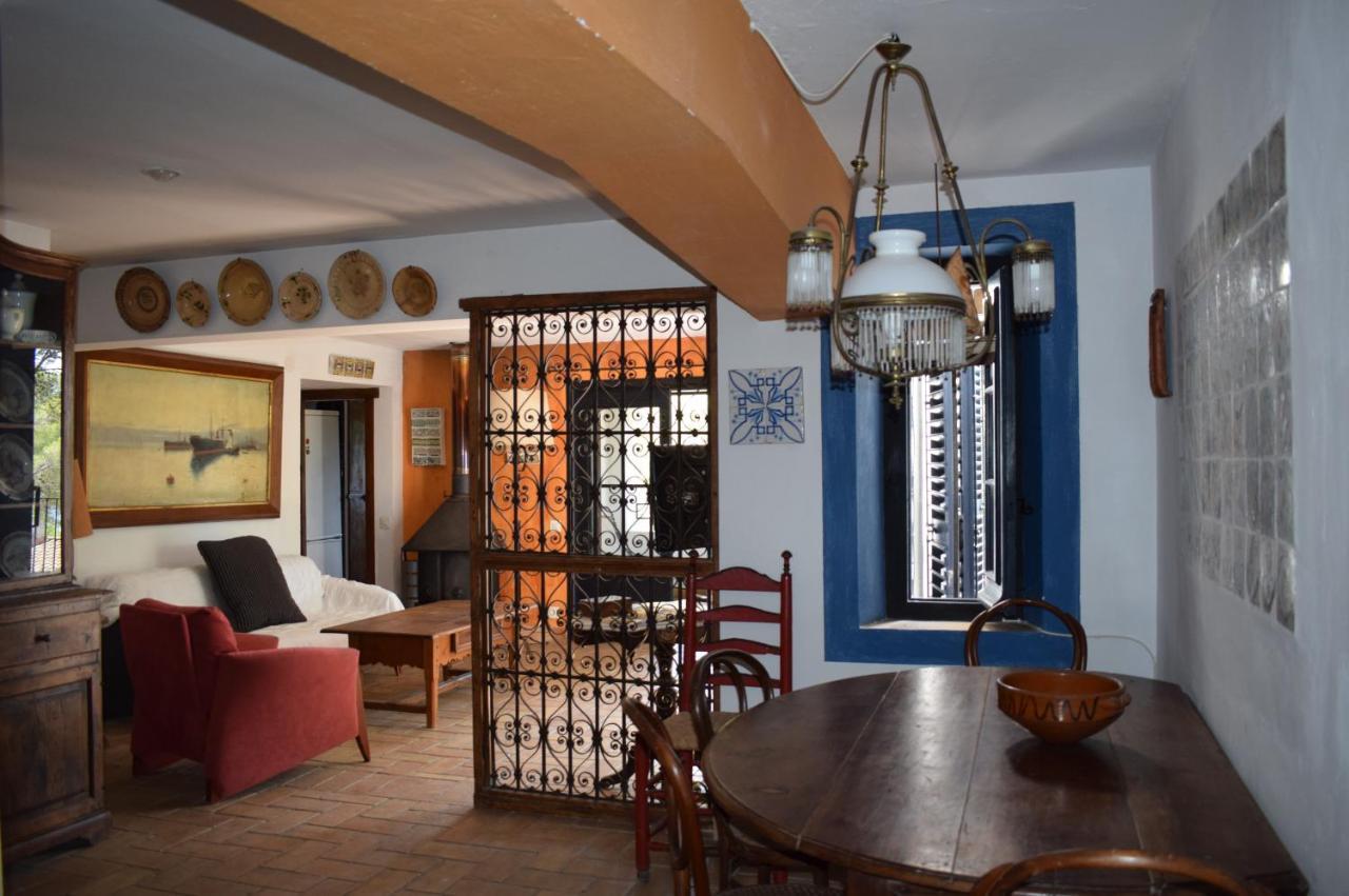 L'Ancora De Bara Hotel Roda de Bara Bagian luar foto