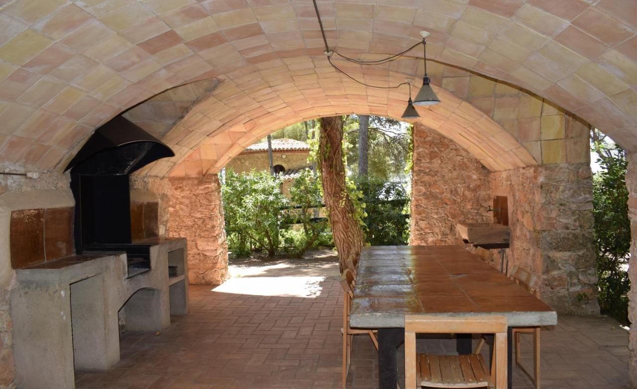 L'Ancora De Bara Hotel Roda de Bara Bagian luar foto