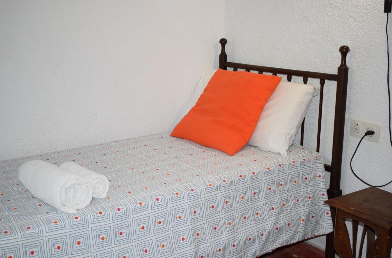 L'Ancora De Bara Hotel Roda de Bara Bagian luar foto